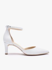 Białe ślubne czółenka ze skóry licowej. Białe czółenka Ryłko, bez wzorów, z gumy, klasyczne, bez obcasa, na obcasie, bez zapięcia. Za 399.99 zł.