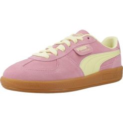 Buty PUMA YELLOW PALERMO Rose. Czerwone buty trekkingowe Puma, bez wzorów, z materiału, bez zapięcia, trekkingowe. Za 399.20 zł.