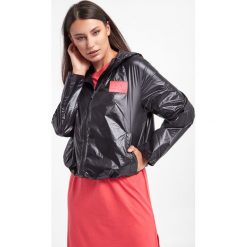 Kurtka ARMANI EXCHANGE. Czarne kurtki Armani Exchange, l, z aplikacjami, z kapturem. W wyprzedaży za 349.50 zł.