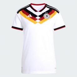 Koszulka podstawowa Germany 26 Women's Team. Białe t-shirty sportowe adidas, l, bez wzorów, z dzianiny, bez ramiączek, do piłki nożnej, climacool (adidas). Za 439.00 zł.