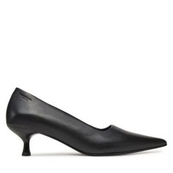 Czółenka Vagabond Shoemakers. Czarne czółenka Vagabond Shoemakers, bez wzorów, bez obcasa, bez zapięcia. Za 339.99 zł.