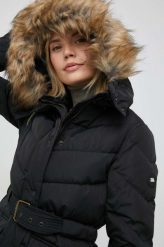 Pepe Jeans kurtka puchowa damska kolor czarny zimowa. Czarne kurtki Pepe Jeans, na zimę, l, bez wzorów, z futra, bez kaptura. W wyprzedaży za 649.99 zł.