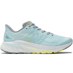 Buty damskie New Balance Fresh Foam 860 v13 W860M13 – niebieskie. Niebieskie buty do biegania New Balance, bez wzorów, z gumy, bez zapięcia, do biegania. Za 699.99 zł.