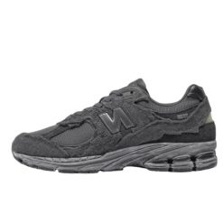 Buty do chodzenia dla dorosłych New Balance 2002R Protection Pack Phantom. Czarne buty sportowe lifestyle New Balance, bez wzorów, bez zapięcia, trekkingowe. W wyprzedaży za 843.60 zł.
