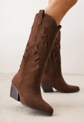 Brązowe Kozaki Kowbojki na Stożkowym Obcasie z Ażurową Cholewką Tidanna. Brązowe kozaki Born2be, na lato, w ażurowe wzory, z jeansu, klasyczne, bez obcasa, na obcasie, bez zapięcia. Za 139.99 zł.