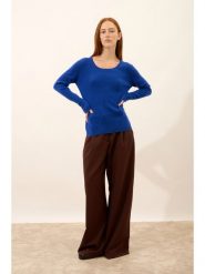 Just Cashmere Kaszmirowy sweter "Fiona" w kolorze niebieskim rozmiar: S. Niebieskie swetry Just Cashmere, s, bez wzorów, z kaszmiru, bez ramiączek. Za 341.79 zł.