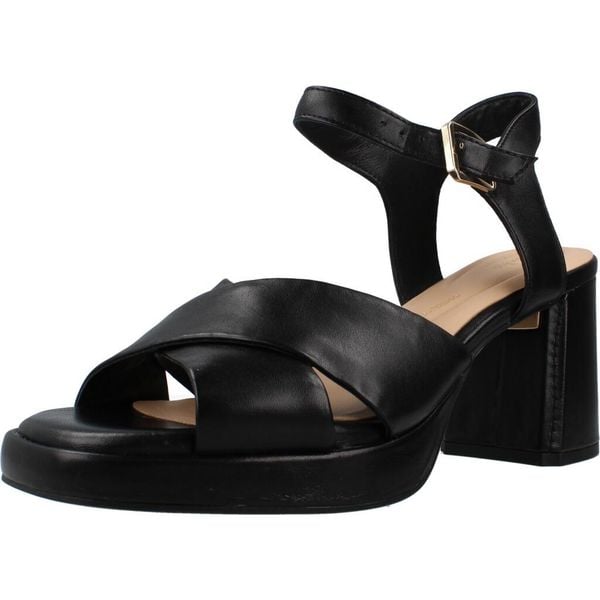 Sandały CLARKS RITZY75 RAE Czarny. Czarne sandały Clarks, bez wzorów, ze skóry, bez obcasa, bez zapięcia. Za 279.99 zł.
