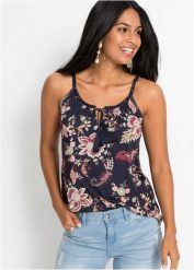 Top shirtowy w kwiaty. Czerwone topy bonprix, bez wzorów, z koronki, bez kołnierzyka, bez ramiączek. Za 79.99 zł.