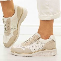 Beżowe skórzane ażurowe półbuty damskie Filippo Dp7605/26. Brązowe półbuty wsuwane Filippo, na jesień, w ażurowe wzory, z jeansu, bez obcasa, na koturnie. Za 269.00 zł.