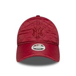 Czapka New Era Wmns Padded 9Twenty Neyyan Fbg Damskie. Czerwone czapki z daszkiem New Era, bez wzorów, z materiału. Za 202.99 zł.