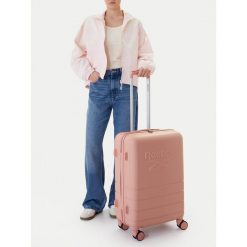 Walizka średnia Reebok. Czerwone walizki Reebok, średnie. Za 299.99 zł.