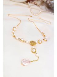 Pierres delicates Naszyjnik w kolorze białym z perłami i zawieszką - dł. 60 cm rozmiar: onesize. Białe naszyjniki Pierres delicates, z materiału, z perłą, z mosiądzu. Za 152.99 zł.