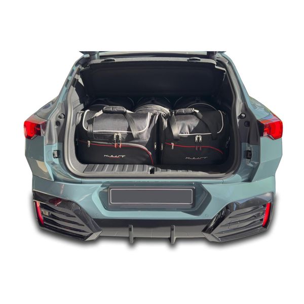 Torby Do Bagażnika Bmw X2 2023+ 5Szt Kjust. Czarne torby podróżne KJUST, bez wzorów. Za 1,515.00 zł.