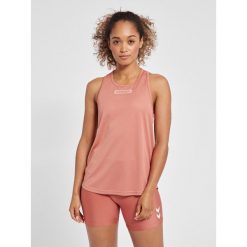 Damski tank top Hummel TE Tola. Fioletowe topy Hummel, xl, bez wzorów, z materiału, sportowe, bez kołnierzyka, bez ramiączek. Za 137.00 zł.