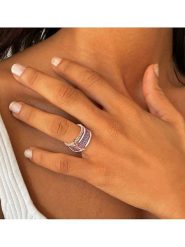 Les Petites Précieuses Pozłacany pierścionek z kamieniami szlachetnymi rozmiar: 50. Czerwone pierścionki Les Petites Précieuses, z ametystem, pozłacane. Za 391.99 zł.