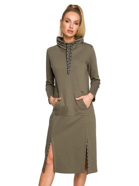 Made of emotion Sukienka w kolorze khaki rozmiar: XL. Brązowe sukienki Made Of Emotion, xl, bez wzorów, bez kołnierzyka, bez ramiączek, midi. Za 227.45 zł.