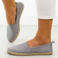 Szare espadryle damskie, półbuty Potocki 16332. Szare espadryle POTOCKI, bez wzorów, z zamszu, eleganckie, z okrągłym noskiem, bez obcasa. Za 89.00 zł.