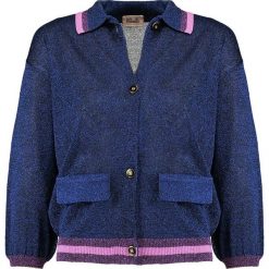 Baum und Pferdgarten CHRISTIE Kardigan dazzling blue. Niebieskie kurtki marki comma casual identity, z materiału, casualowe. Za 959.00 zł.